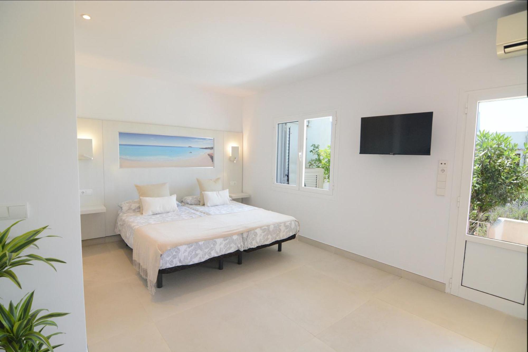 Apartamentos Casa Franziska Talamanca  Buitenkant foto